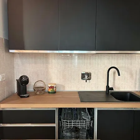 Elisia Apartman